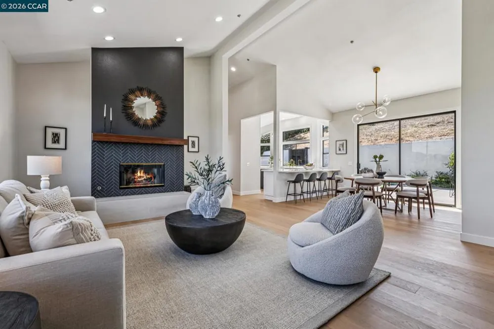 6 Tanglewood Lane Lafayette, CA 94549