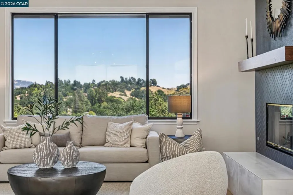 6 Tanglewood Lane Lafayette, CA 94549