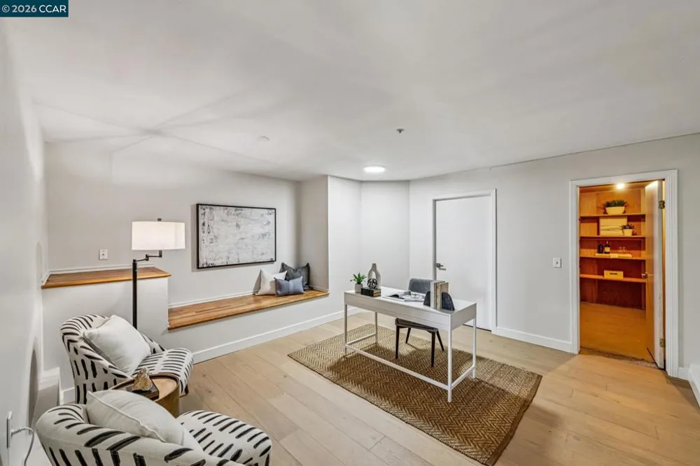 6 Tanglewood Lane Lafayette, CA 94549