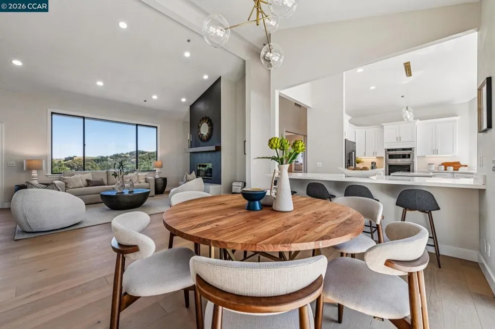 6 Tanglewood Lane Lafayette, CA 94549