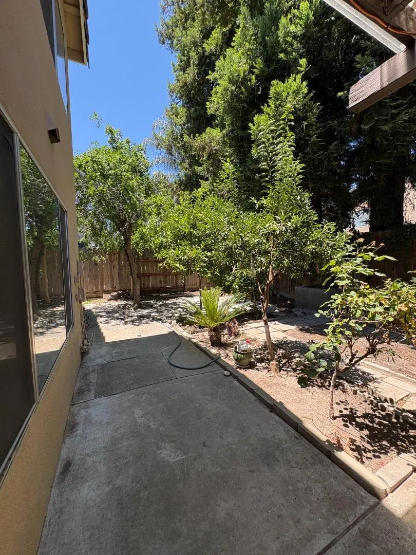 3905 Wilkesboro Avenue Modesto, CA 95357