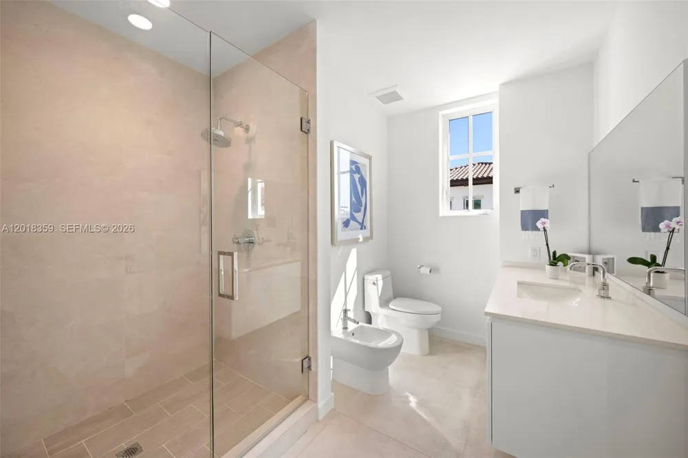 1228 Anastasia Ave #304 Coral Gables, FL 33134