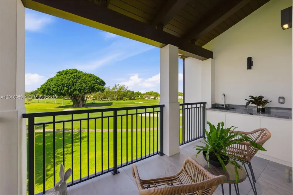 1228 Anastasia Ave #304 Coral Gables, FL 33134