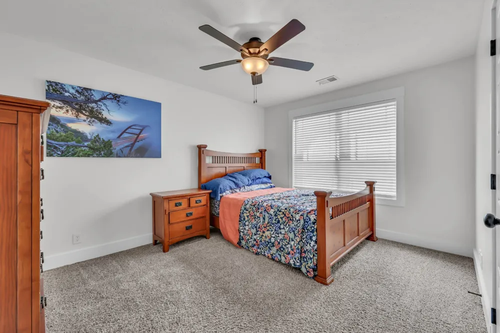 717 HIGH PLAINS DRIVE Clarksville, TN 37043