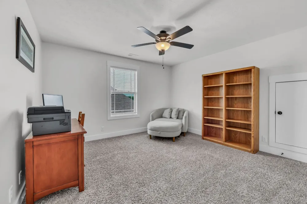 717 HIGH PLAINS DRIVE Clarksville, TN 37043