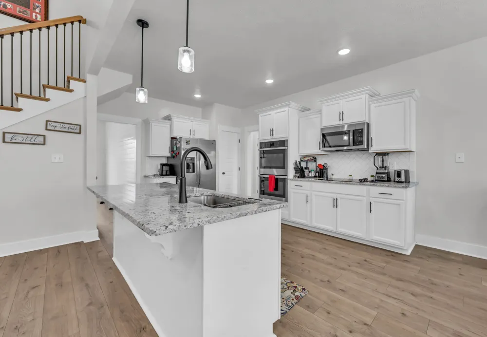 717 HIGH PLAINS DRIVE Clarksville, TN 37043