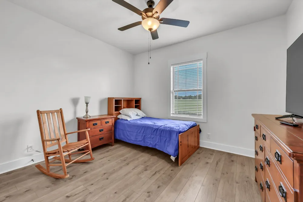 717 HIGH PLAINS DRIVE Clarksville, TN 37043
