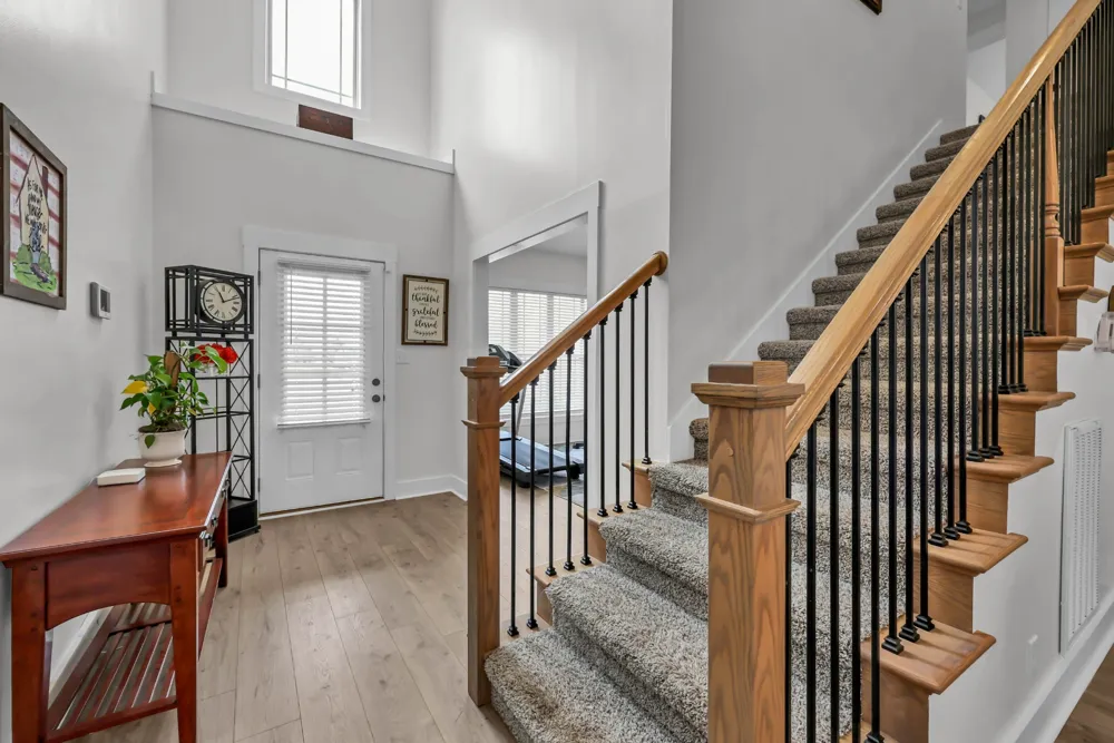717 HIGH PLAINS DRIVE Clarksville, TN 37043