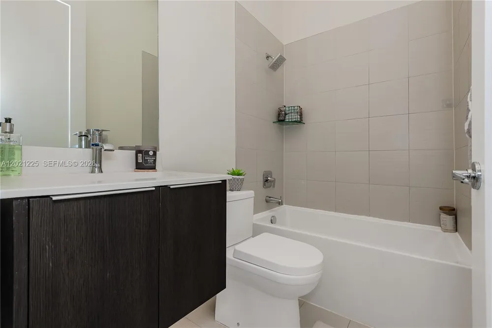 6681 NW 104th Ave Doral, FL 33178