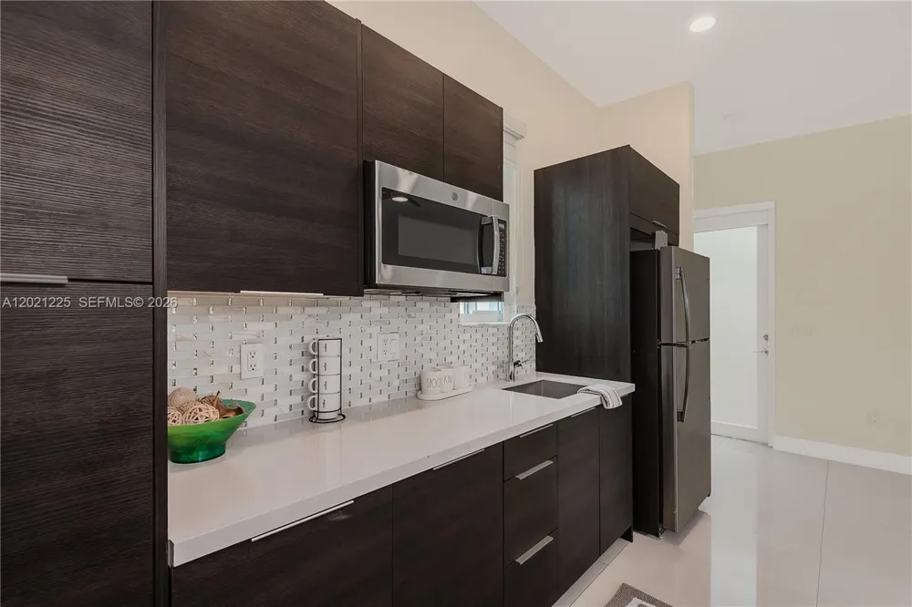 6681 NW 104th Ave Doral, FL 33178
