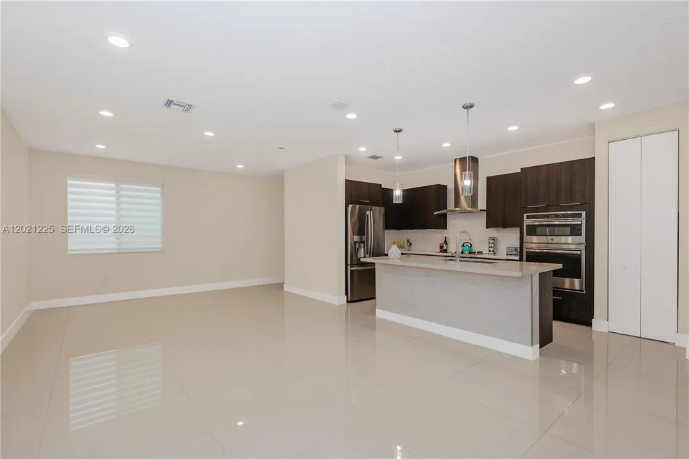 6681 NW 104th Ave Doral, FL 33178