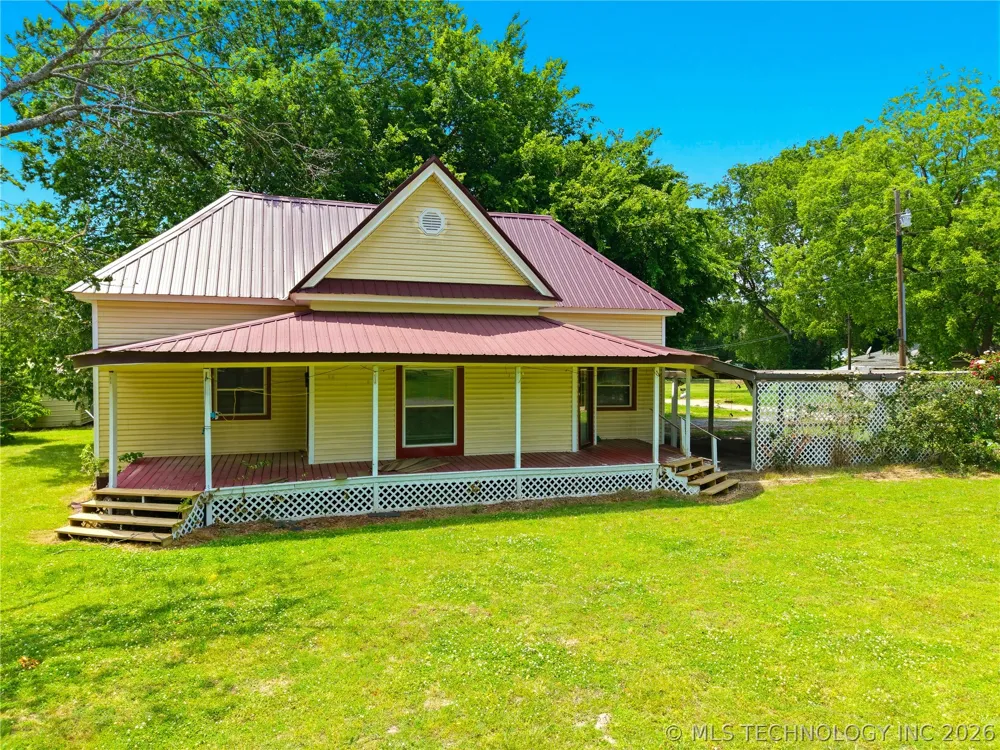 321 E Delaware Westville, OK 74965