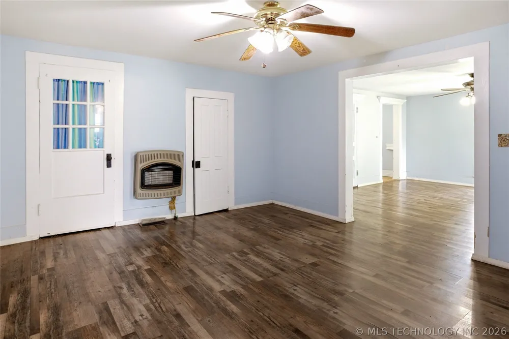 321 E Delaware Westville, OK 74965