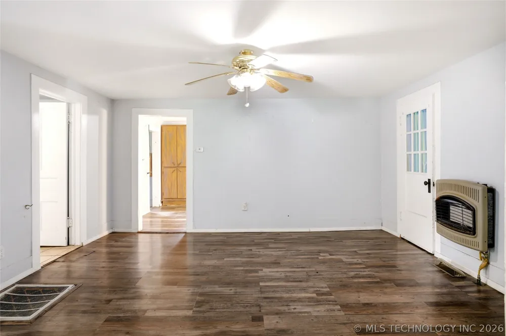 321 E Delaware Westville, OK 74965