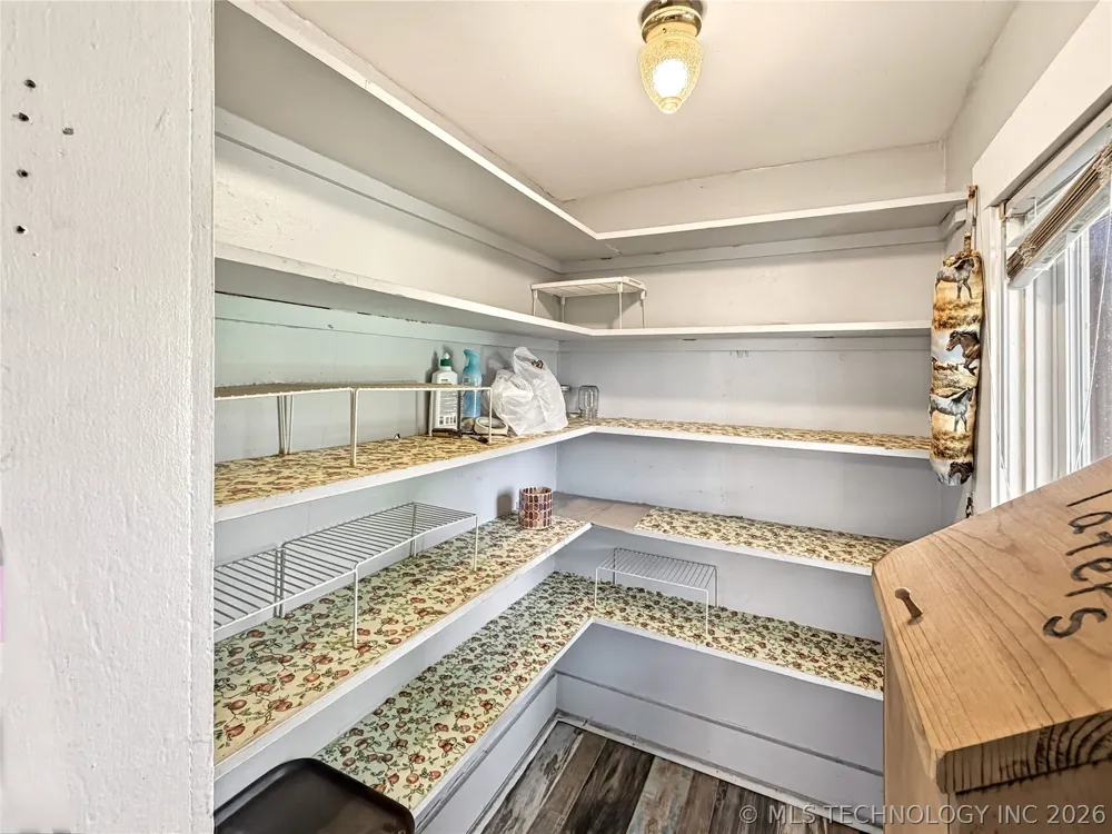 321 E Delaware Westville, OK 74965