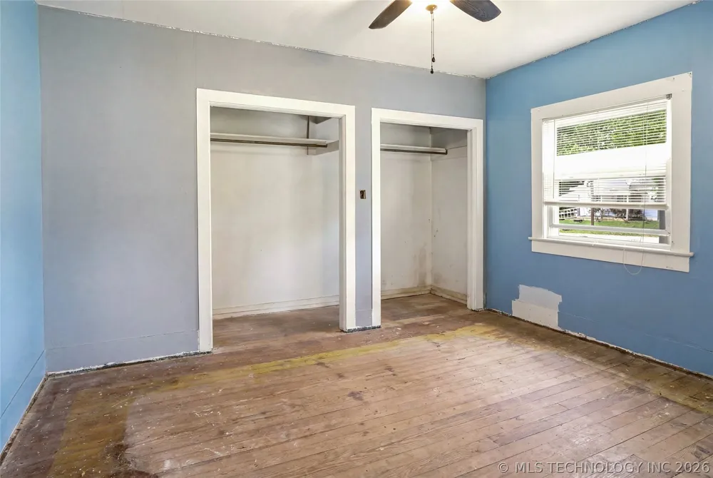 321 E Delaware Westville, OK 74965