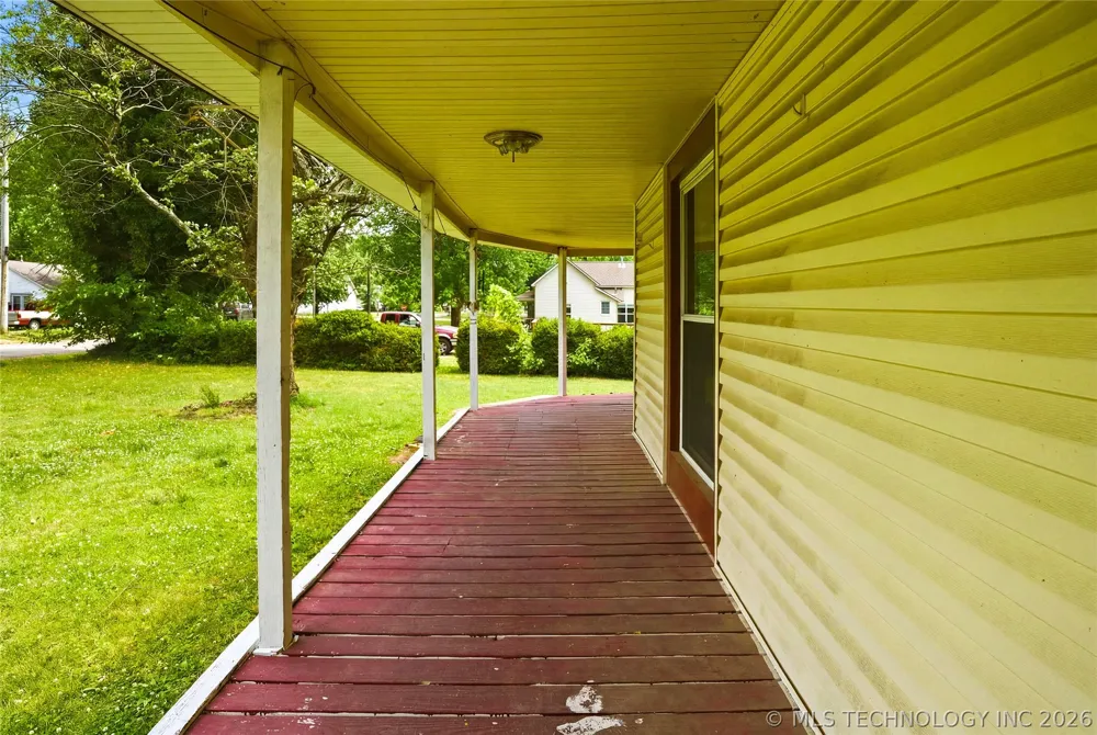 321 E Delaware Westville, OK 74965