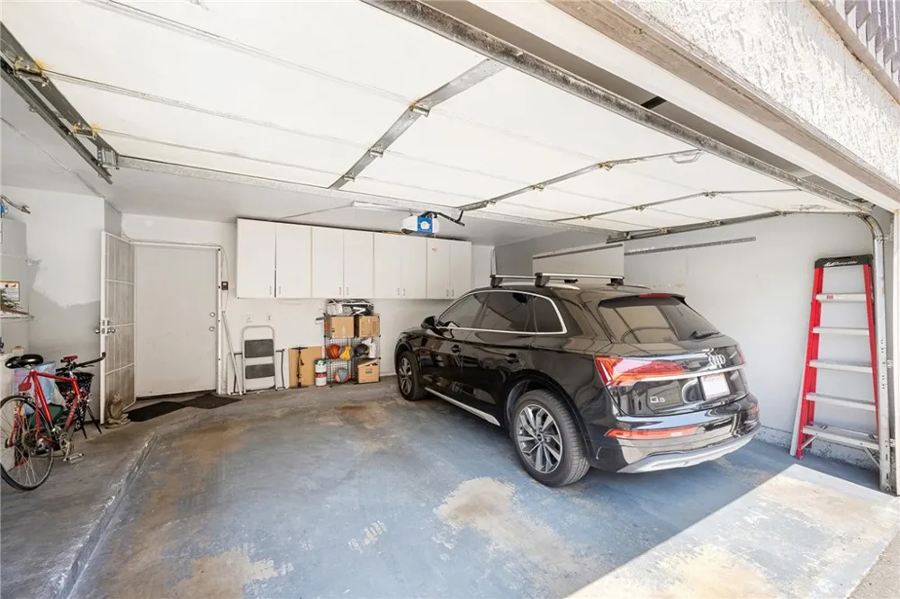 3827 W Avenue 41 Los Angeles, CA 90065