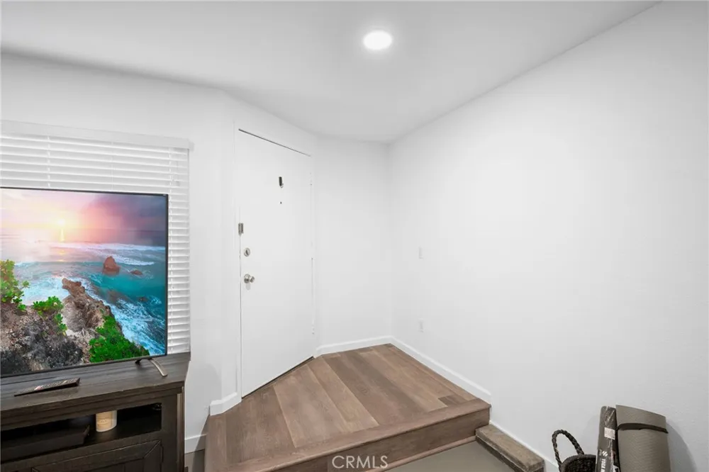 3827 W Avenue 41 Los Angeles, CA 90065