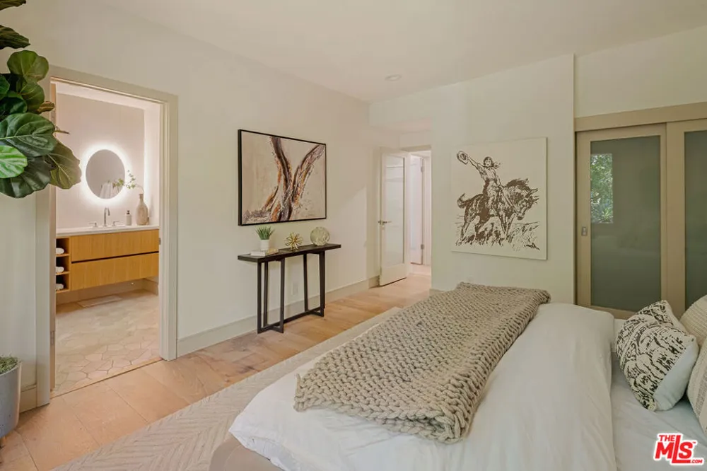 3084 Franklin Canyon Drive Beverly Hills, CA 90210
