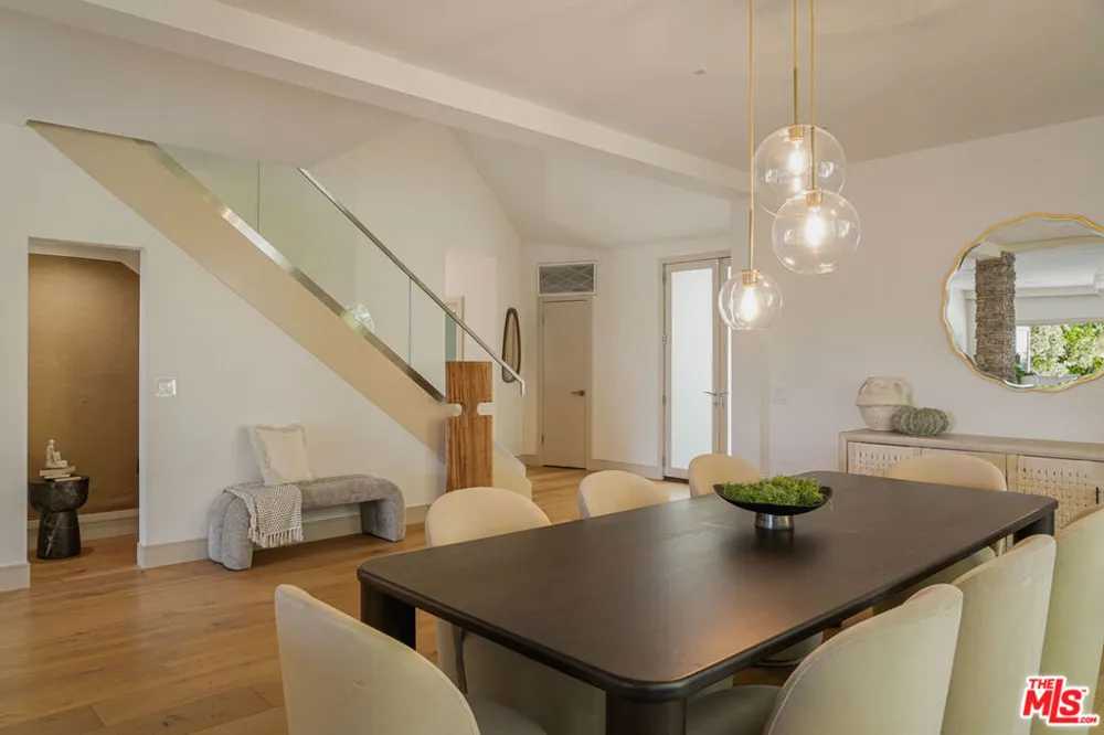 3084 Franklin Canyon Drive Beverly Hills, CA 90210
