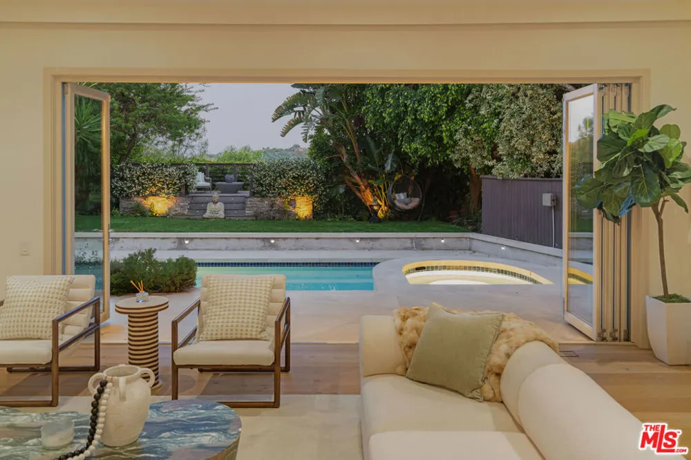 3084 Franklin Canyon Drive Beverly Hills, CA 90210