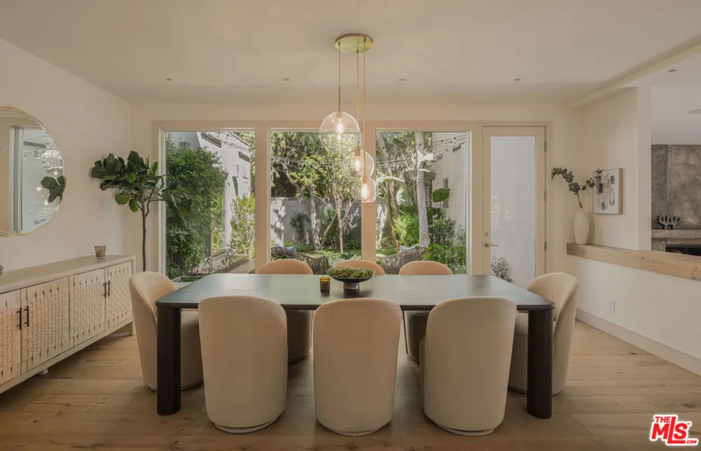 3084 Franklin Canyon Drive Beverly Hills, CA 90210