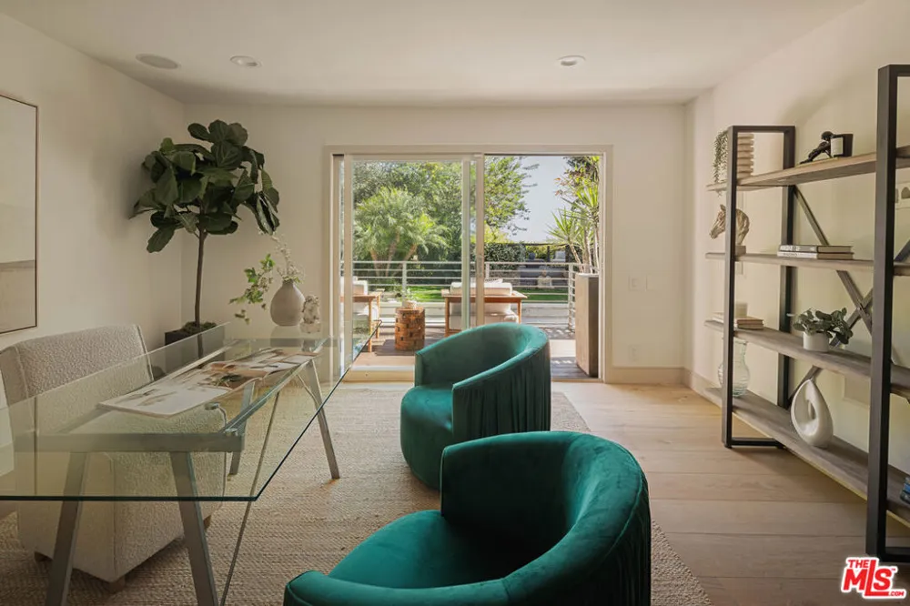 3084 Franklin Canyon Drive Beverly Hills, CA 90210