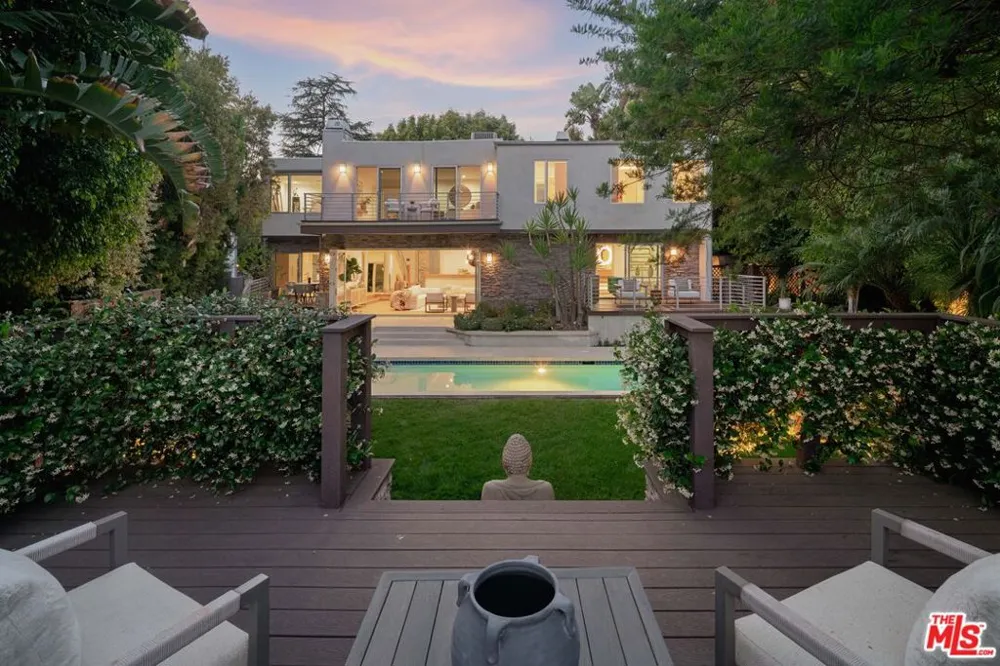 3084 Franklin Canyon Drive Beverly Hills, CA 90210