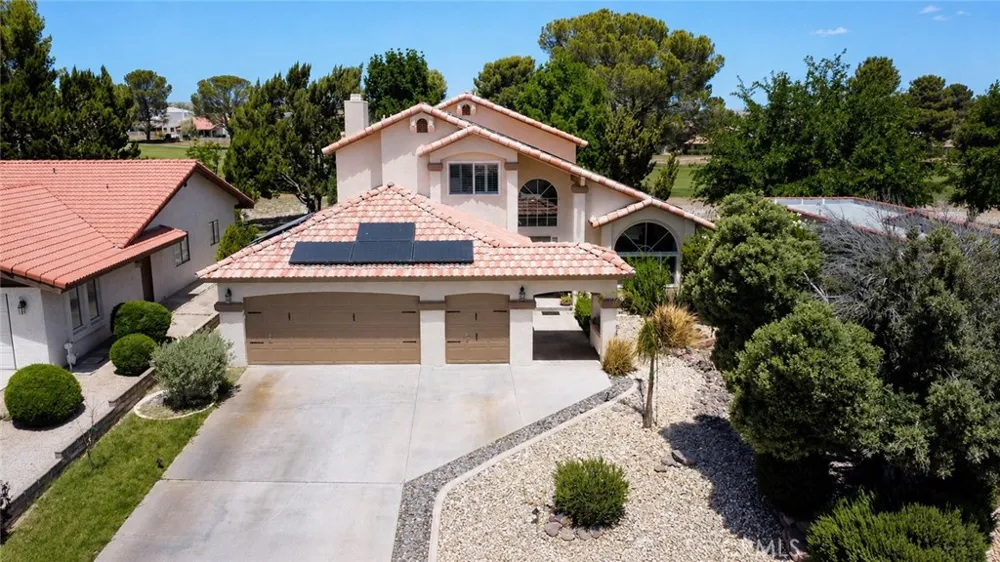 14666 Robin Helendale, CA 92342