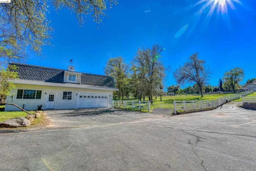 13301 Clements Groveland, CA 95321