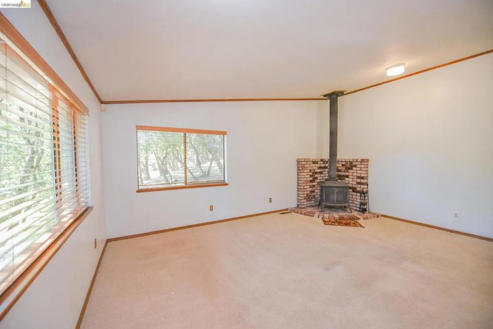 21882 El Oso Way Sonora, CA 95370