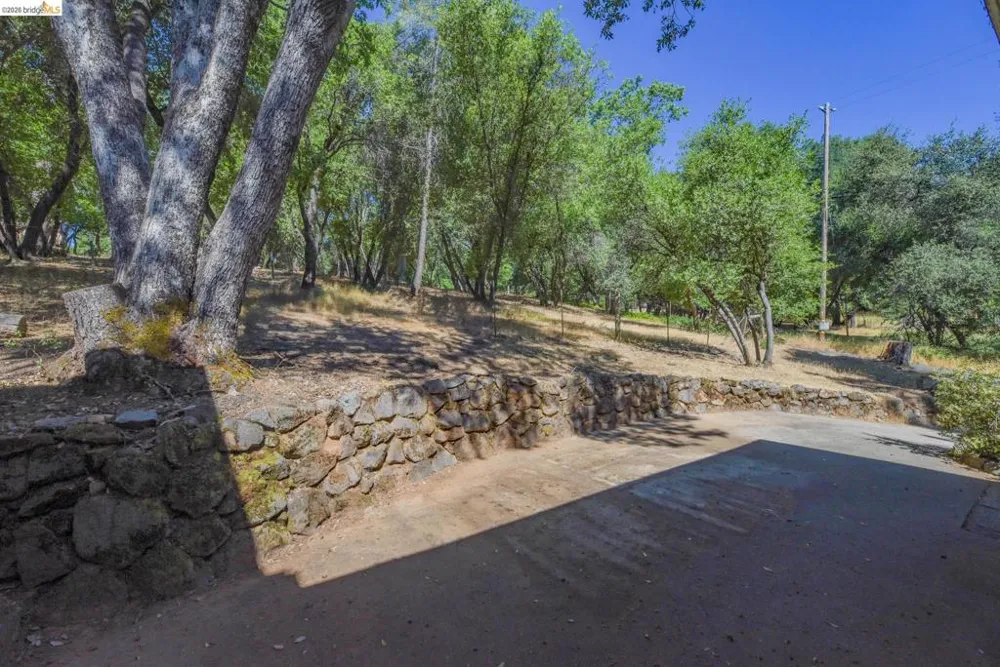 21882 El Oso Way Sonora, CA 95370
