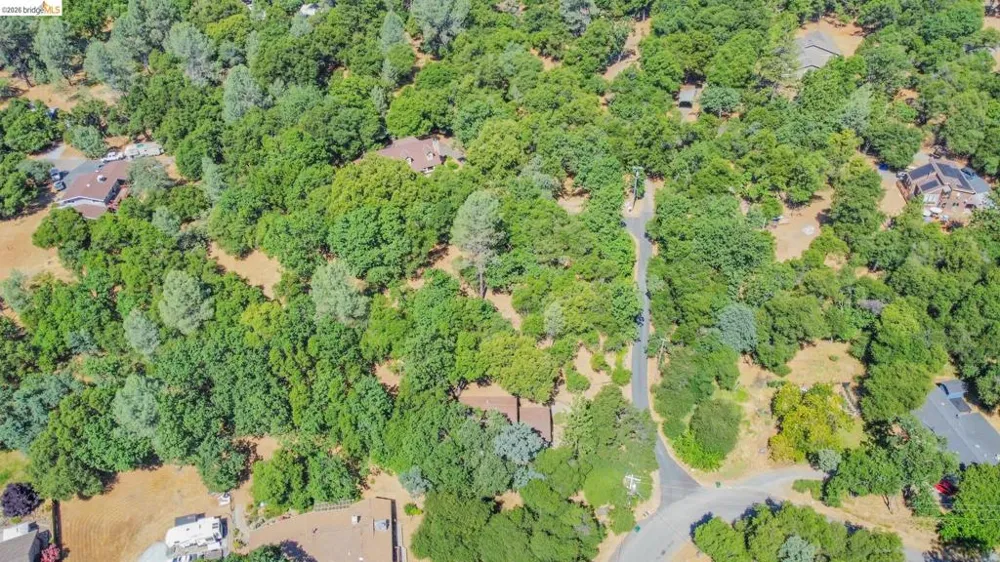 21882 El Oso Way Sonora, CA 95370