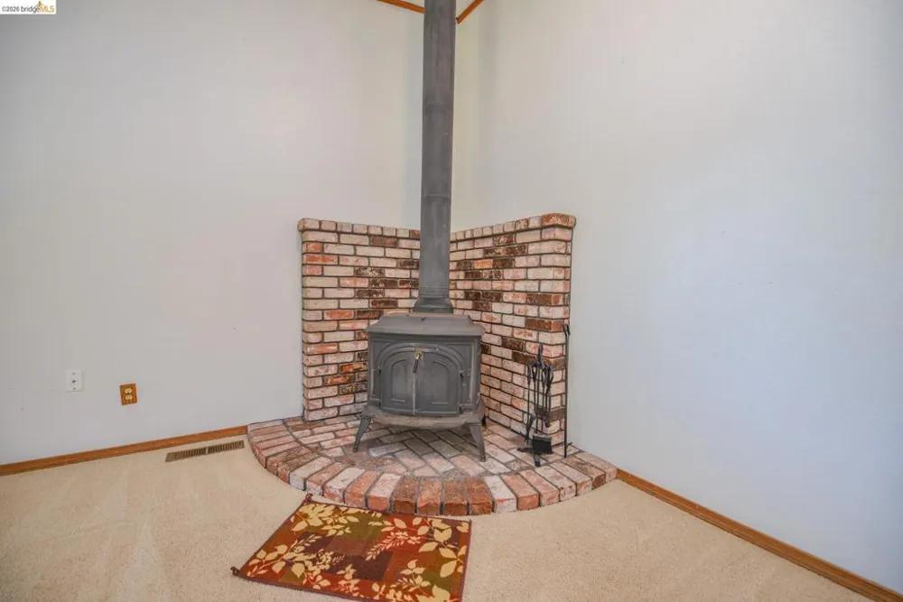 21882 El Oso Way Sonora, CA 95370