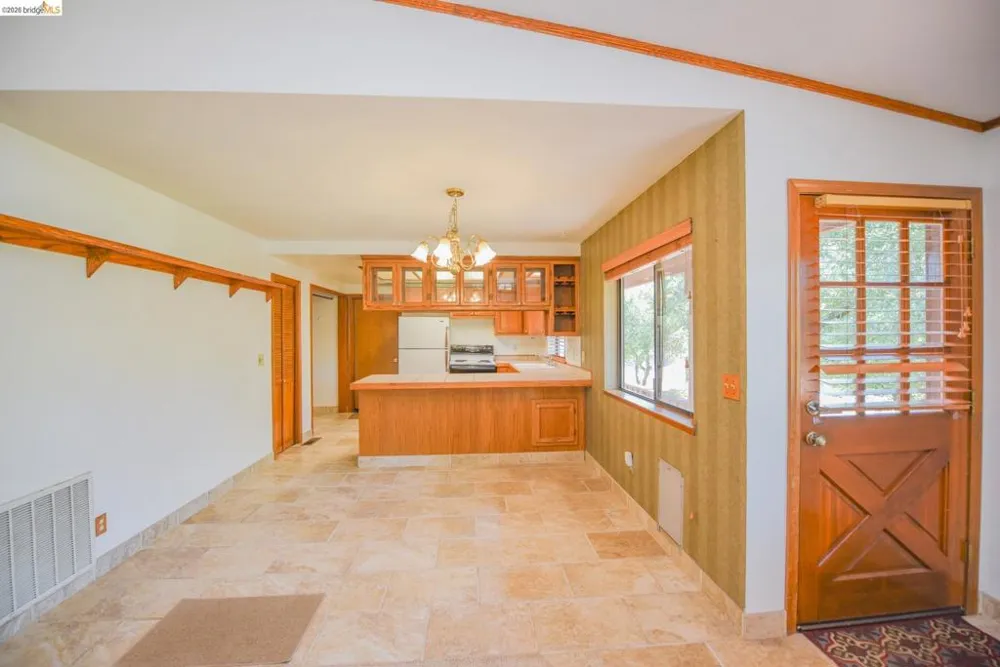 21882 El Oso Way Sonora, CA 95370