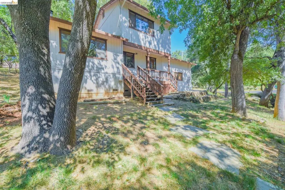 21882 El Oso Way Sonora, CA 95370