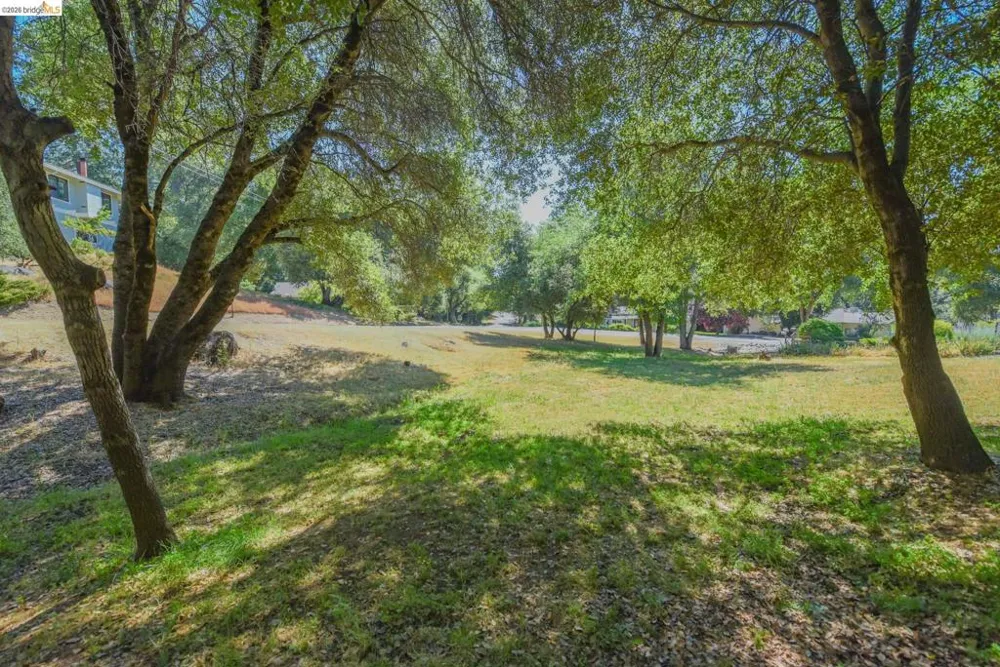 21882 El Oso Way Sonora, CA 95370