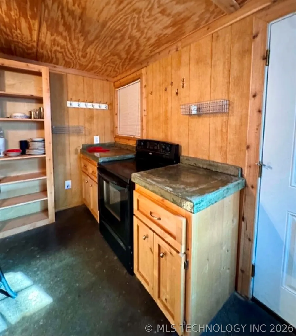 W County Road 3647 Road Francis, OK 74844