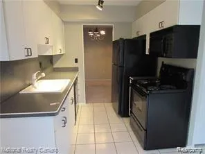 42106 Gladwin Street Novi City, MI 48167