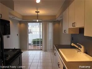 42106 Gladwin Street Novi City, MI 48167