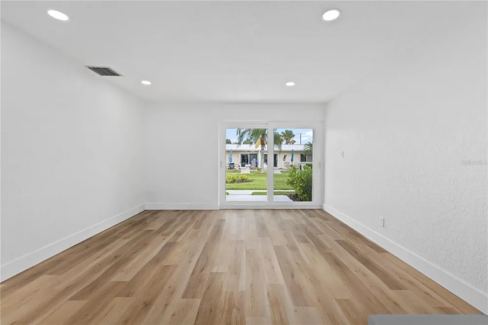 5830 MIDNIGHT PASS ROAD #29 Sarasota, FL 34242