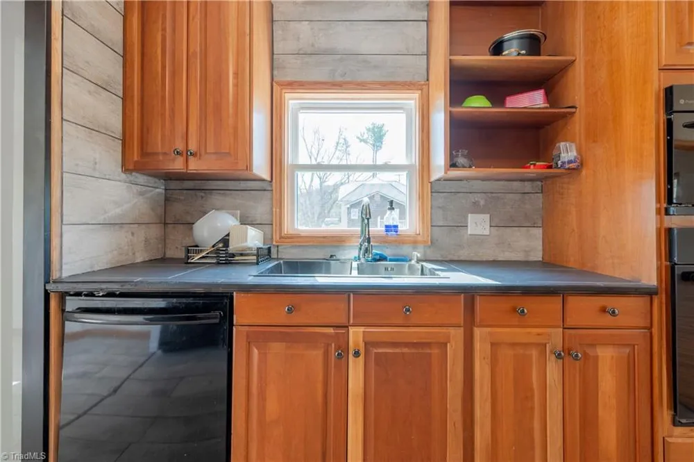 105 Swanson Street Galax, VA 24333