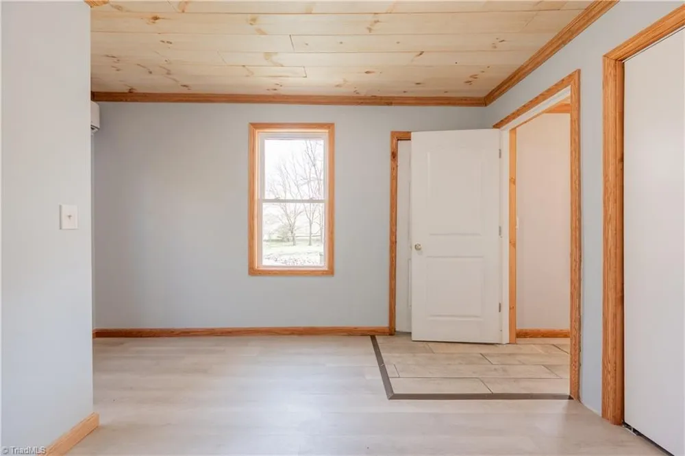 105 Swanson Street Galax, VA 24333