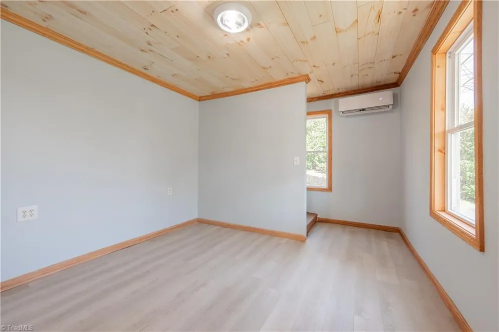 105 Swanson Street Galax, VA 24333