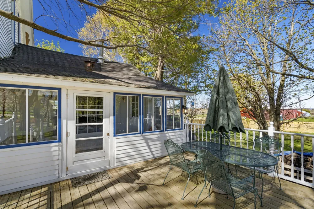 17770 Center Road Peninsula Township, MI 49686