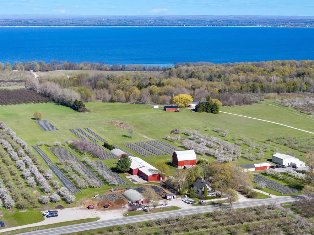 17770 Center Road Peninsula Township, MI 49686