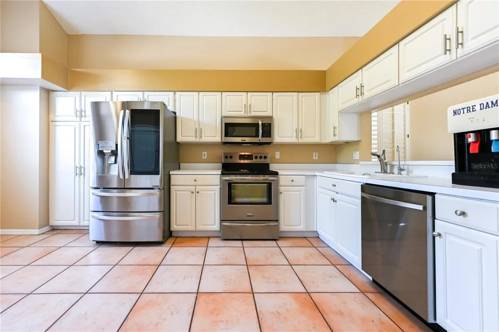 4906 AUGUSTA AVENUE Oldsmar, FL 34677