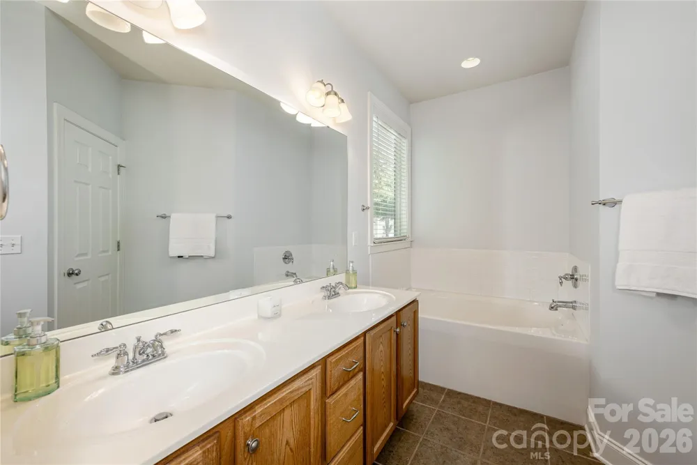 5 Hoolet Court Biltmore Lake, NC 28715