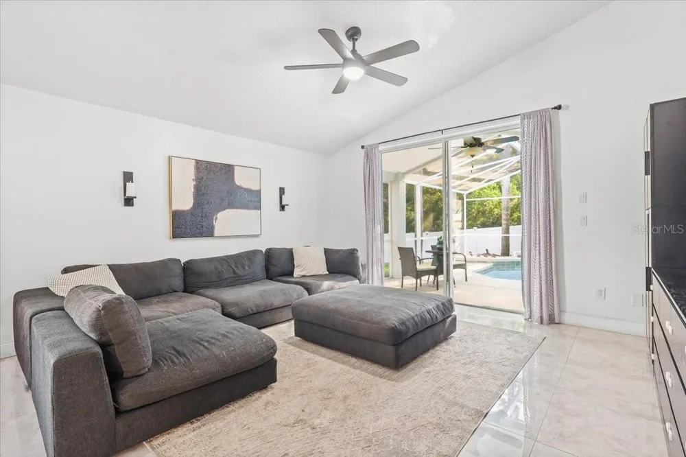6847 BOUGANVILLEA CRESCENT DRIVE Orlando, FL 32809